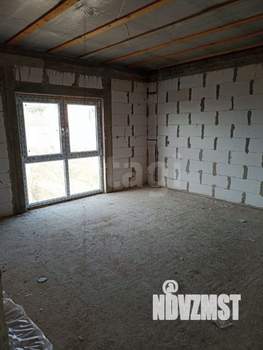 Дом 288м&sup2;, 3-этажный, участок 6 сот.  