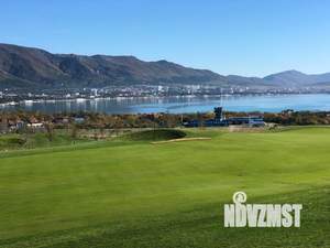 Дом 242м&sup2;, 3-этажный, участок 3 сот.  