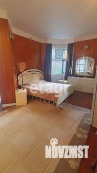 Дом 310м², 3-этажный, участок 6 сот.  