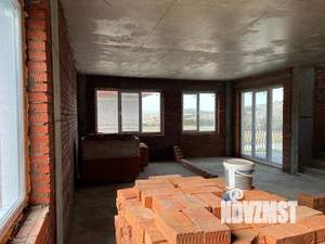 Дом 210м&sup2;, 3-этажный, участок 3 сот.  