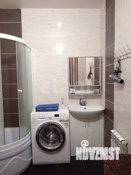 Дом 179м&sup2;, 2-этажный, участок 3 сот.  