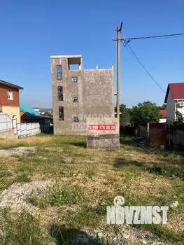 Дом 280м², 3-этажный, участок 6 сот.  