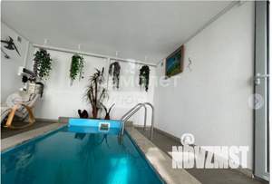Коттедж 250м², 3-этажный, участок 3 сот.  