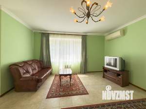 Дом 171м&sup2;, 2-этажный, участок 10 сот.  