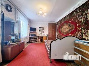 Дом 155м&sup2;, 3-этажный, участок 10 сот.  