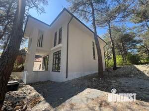 Дом 195м&sup2;, 2-этажный, участок 8 сот.  