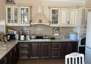 Дом 324м&sup2;, 2-этажный, участок 7 сот.  