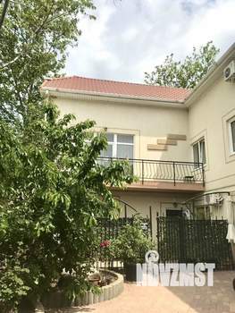 Дом 485м&sup2;, 3-этажный, участок 4 сот.  