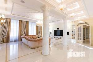 Коттедж 500м², 3-этажный, участок 15 сот.  