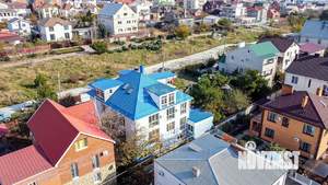 Дом 551м&sup2;, 3-этажный, участок 6 сот.  