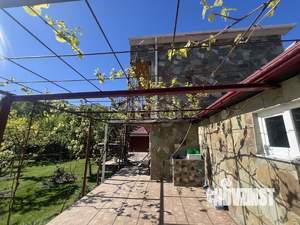 Дом 174м&sup2;, 3-этажный, участок 4 сот.  