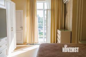 Коттедж 272м&sup2;, 2-этажный, участок 3 сот.  