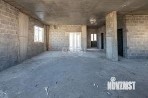 Дом 321м&sup2;, 2-этажный, участок 6 сот.  