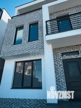 Дом 270м&sup2;, 3-этажный, участок 3 сот.  