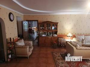 Дом 322м&sup2;, 2-этажный, участок 6 сот.  