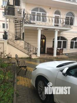Коттедж 281м², 3-этажный, участок 5 сот.  