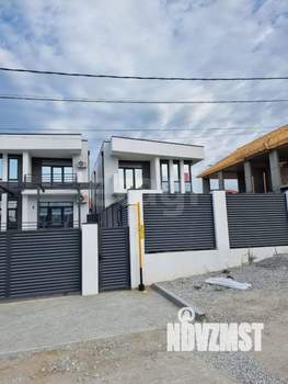 Дом 289м&sup2;, 3-этажный, участок 3 сот.  