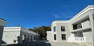 Дом 400м&sup2;, 2-этажный, участок 12 сот.  