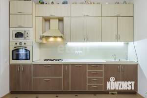 Дом 287м&sup2;, 3-этажный, участок 4 сот.  