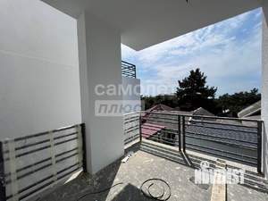 Коттедж 270м², 3-этажный, участок 3 сот.  