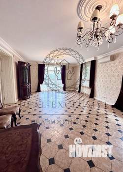 Дом 310м&sup2;, 2-этажный, участок 9 сот.  