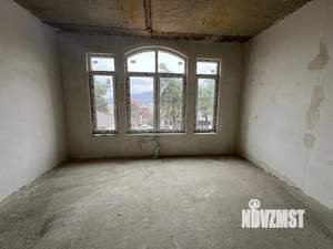Дом 251м², 2-этажный, участок 6 сот.  