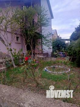 Коттедж 500м², 4-этажный, участок 18 сот.  