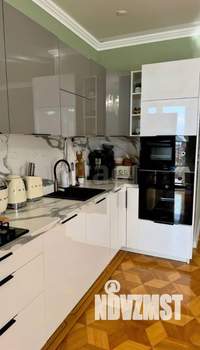 Дом 528м&sup2;, 4-этажный, участок 7 сот.  