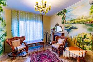 Дом 475м², 3-этажный, участок 6 сот.  