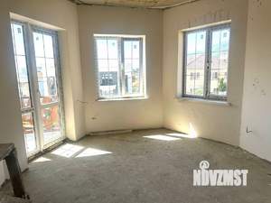 Дом 200м&sup2;, 2-этажный, участок 3 сот.  