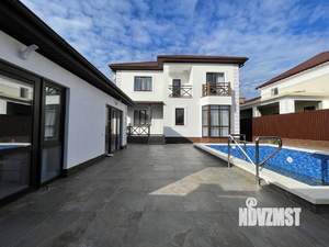 Дом 204м&sup2;, 2-этажный, участок 5 сот.  