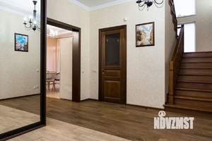 Дом 176м², 3-этажный, участок 2 сот.  