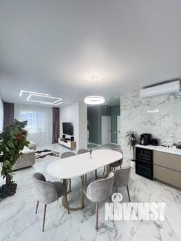 Дом 200м&sup2;, 2-этажный, участок 7 сот.  