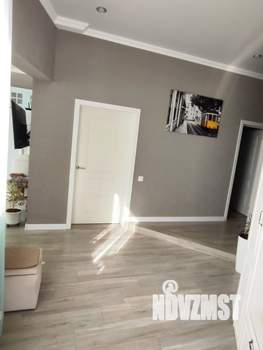 Дом 250м&sup2;, 3-этажный, участок 3 сот.  