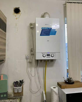 Дом 70м&sup2;, 2-этажный, участок 4 сот.  