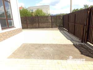 Дом 180м&sup2;, 3-этажный, участок 2 сот.  