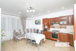 Дом 260м², 2-этажный, участок 4 сот.  