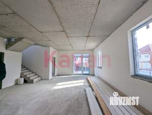 Дом 330м&sup2;, 2-этажный, участок 5 сот.  