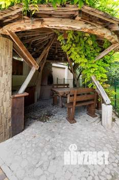 Дом 508м&sup2;, 3-этажный, участок 7 сот.  