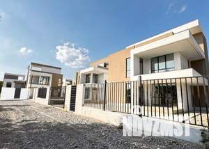 Дом 222м&sup2;, 3-этажный, участок 4 сот.  