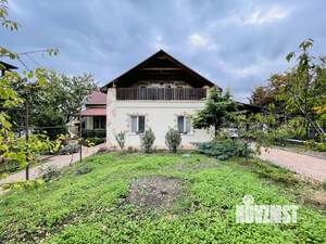 Дом 208м&sup2;, 2-этажный, участок 7 сот.  