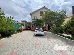 Дом 415м², 2-этажный, участок 4 сот.  