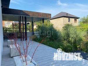 Дом 234м&sup2;, 2-этажный, участок 6 сот.  