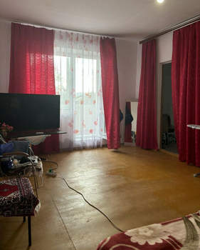 Дом 250м&sup2;, 3-этажный, участок 7 сот.  