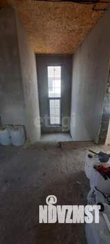 Дом 220м&sup2;, 2-этажный, участок 4 сот.  