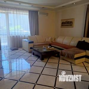 Дом 600м², 2-этажный, участок 6 сот.  