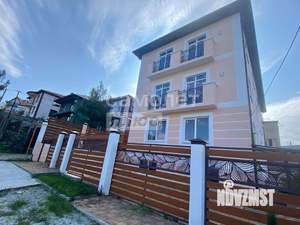 Дом 480м², 3-этажный, участок 4 сот.  