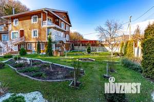 Дом 475м&sup2;, 3-этажный, участок 6 сот.  