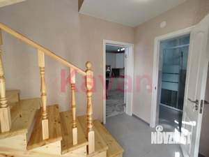 Дом 61м&sup2;, 2-этажный, участок 1 сот.  