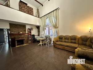 Дом 234м&sup2;, 2-этажный, участок 15 сот.  